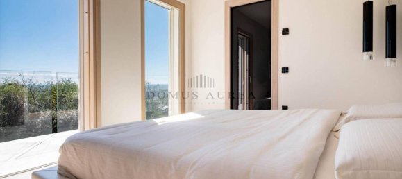 4 bedrooms Villa in Lavagno, Italy No. 150450 19