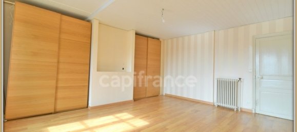 3 Schlafzimmer Stadthaus in Vouziers, France, Nr. 75591 12