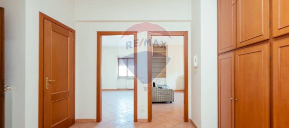 2 bedrooms Apartment in Rome, Italy No. 273936 6