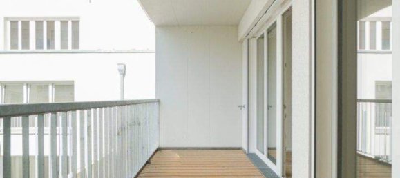 2 rooms Apartment in Penzing, Austria No. 177180 4