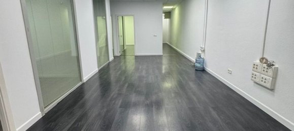 145m² Office in Malaga, Spain No. 155752 7