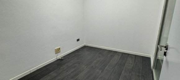 145m² Office in Malaga, Spain No. 155752 11