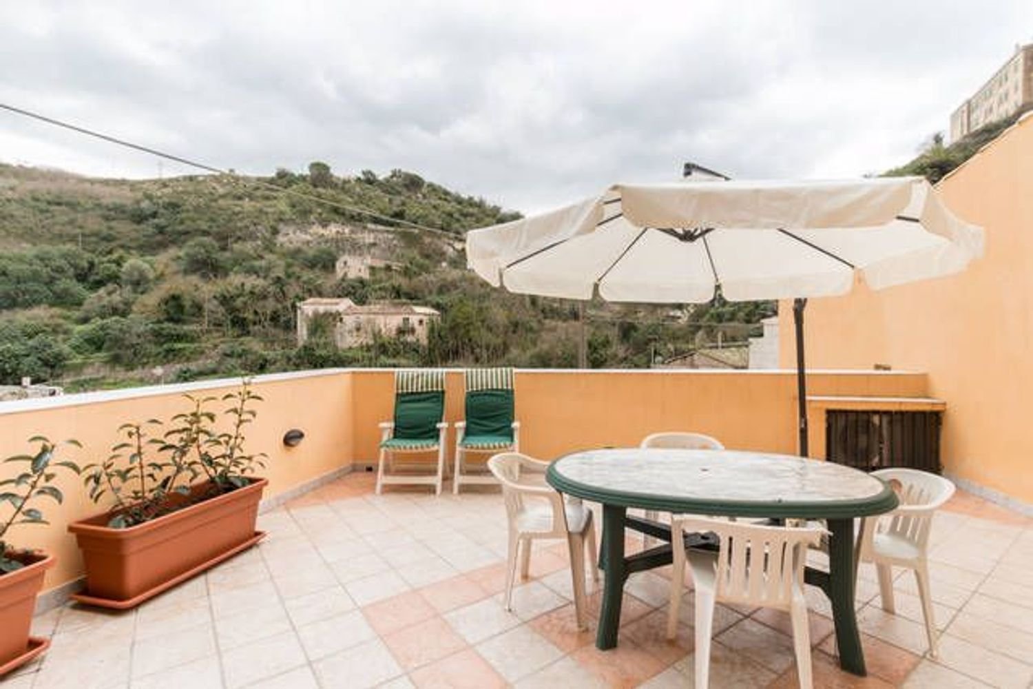 Casa de 5 divisões em Ragusa, Italy N.º 251993