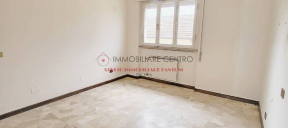 2 bedrooms Apartment in Camaiore, Italy No. 98778 10