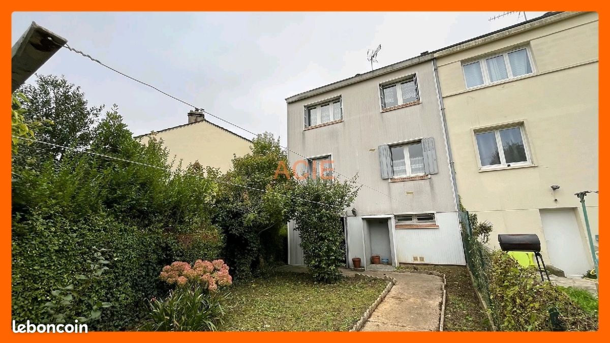 Дом с 3 спальнями в Лувр, Франция № 178814