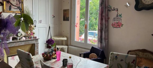 2 bedrooms House in Chartres, France No. 257025 3