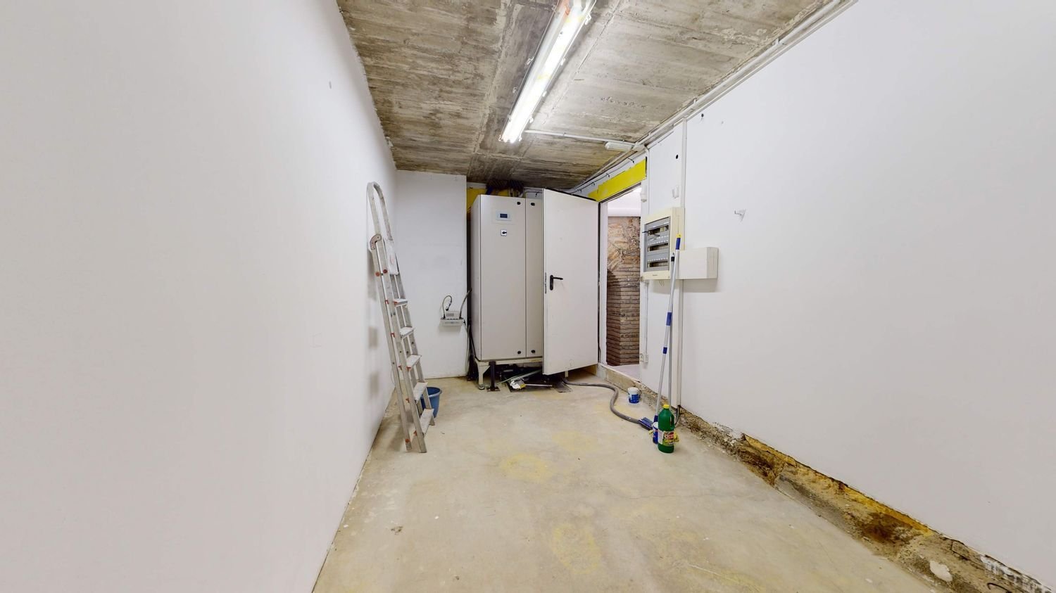 Gewerbliche Immobilie in Zaragoza, Spain 400m², Nr. 61491