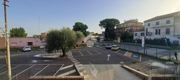 Квартира с 3 комнатами в Риньяно Фламинио, Италия № 159076 25