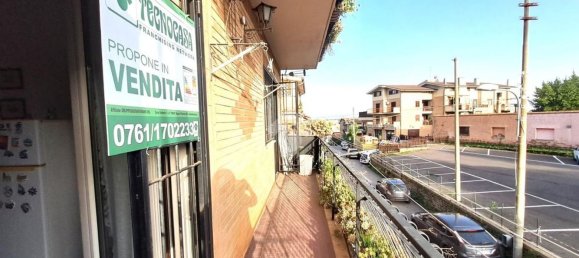 Квартира с 3 комнатами в Риньяно Фламинио, Италия № 159076 22