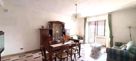 Квартира с 3 комнатами в Риньяно Фламинио, Италия № 159076 4