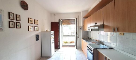 Квартира с 3 комнатами в Риньяно Фламинио, Италия № 159076 8