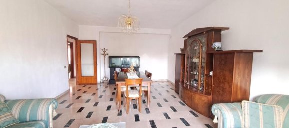 Квартира с 3 комнатами в Риньяно Фламинио, Италия № 159076 3