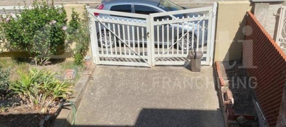 3 غرف نوم فيلا في Santa Giusta, Italy رقم 270061 13