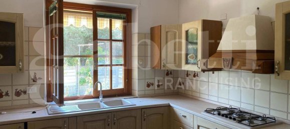 3 غرف نوم فيلا في Santa Giusta, Italy رقم 270061 6