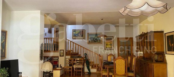 3 غرف نوم فيلا في Santa Giusta, Italy رقم 270061 5