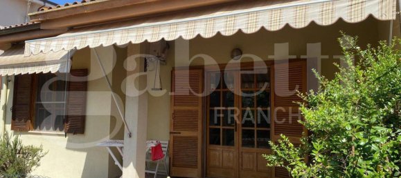 3 غرف نوم فيلا في Santa Giusta, Italy رقم 270061 19