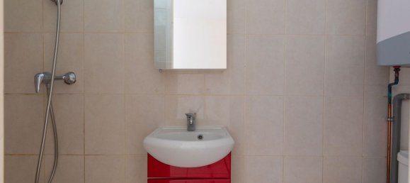 Apartamento de 2 dormitorios en Paris, France No. 172605 6