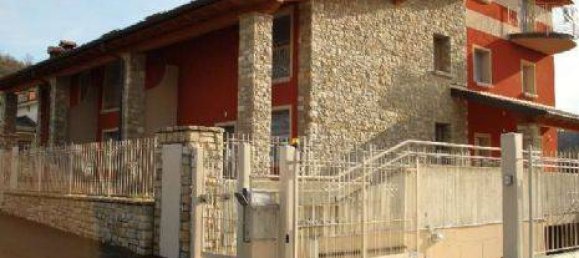 3 Schlafzimmer Haus in Capriolo, Italy, Nr. 69841 6