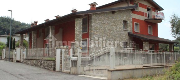 3 Schlafzimmer Haus in Capriolo, Italy, Nr. 69841 7