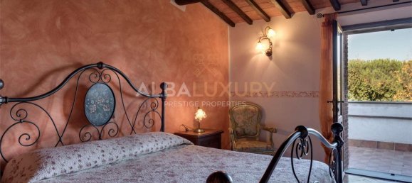 9 bedrooms Villa in Sinalunga, Italy No. 458 8