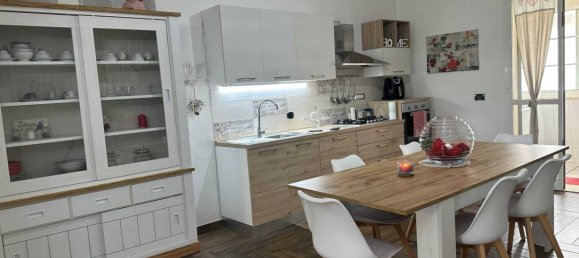 Квартира с 2 спальнями в Лиццано, Италия № 231875 2