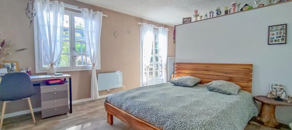 5 bedrooms Villa in Gard, France No. 322789 7