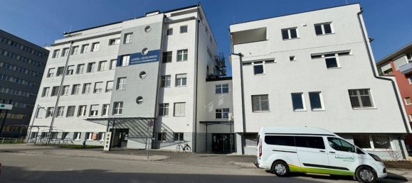 160m² Office in Vocklabruck, Austria No. 19313 4