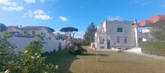 Вилла с 4 комнатами в Анцио, Италия № 210268 3