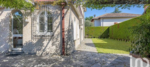 4 bedrooms Villa in Casnate con Bernate, Italy No. 360389 18