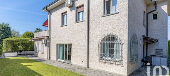 4 bedrooms Villa in Casnate con Bernate, Italy No. 360389 21