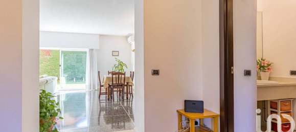 4 bedrooms Villa in Casnate con Bernate, Italy No. 360389 29