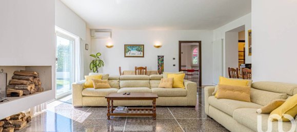 4 bedrooms Villa in Casnate con Bernate, Italy No. 360389 36