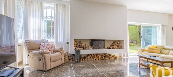 4 bedrooms Villa in Casnate con Bernate, Italy No. 360389 35