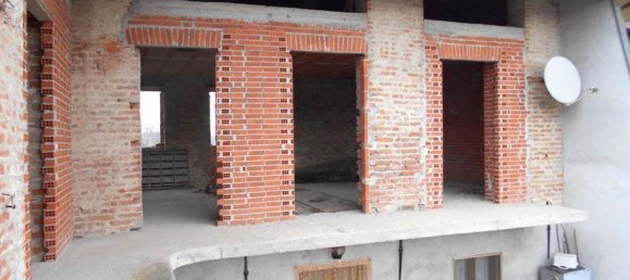 5 rooms House in Brusasco, Italy No. 231819 2