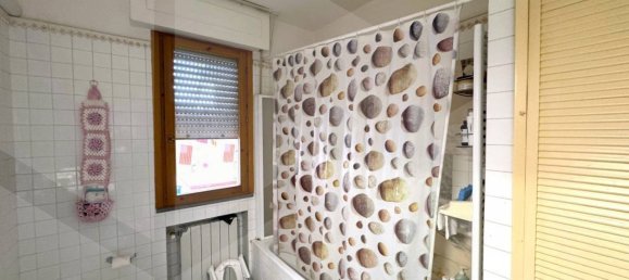 3 bedrooms Apartment in Ponsacco, Italy No. 27930 16