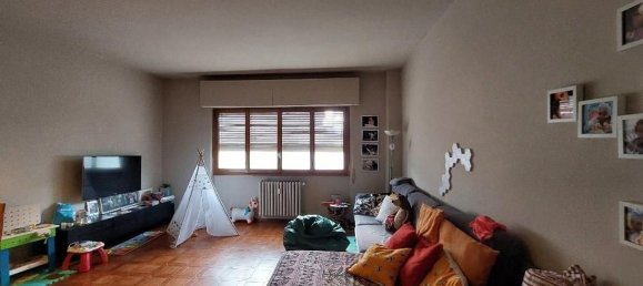 5-Zimmer Wohnung in Pistoia, Italy, Nr. 79236 2