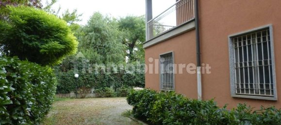 Вилла с 3 спальнями в Фоссано, Италия № 332850 6