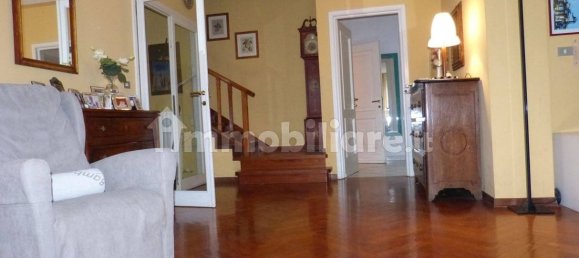 Вилла с 3 спальнями в Фоссано, Италия № 332850 13