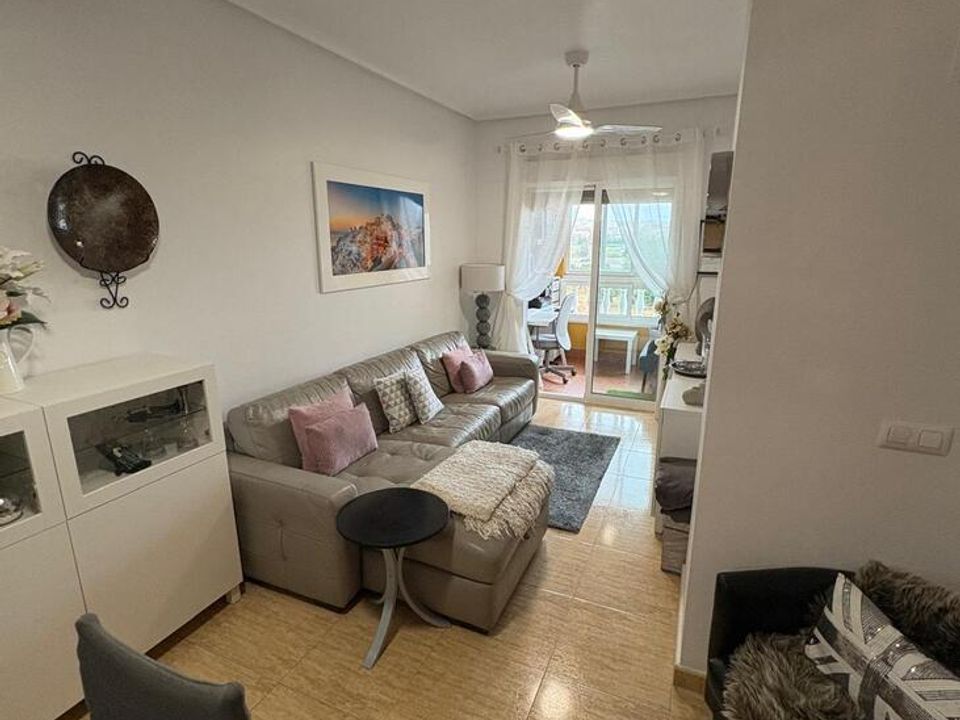 Квартира с 2 спальнями в Аликанте, Испания № 180256