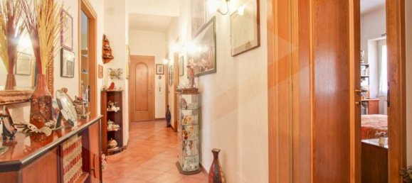 5 rooms Apartment in Rome, Italy No. 17523 11