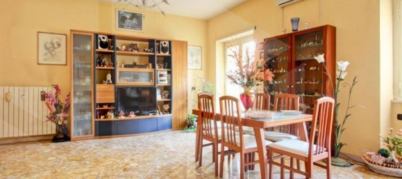 5 rooms Apartment in Rome, Italy No. 17523 26