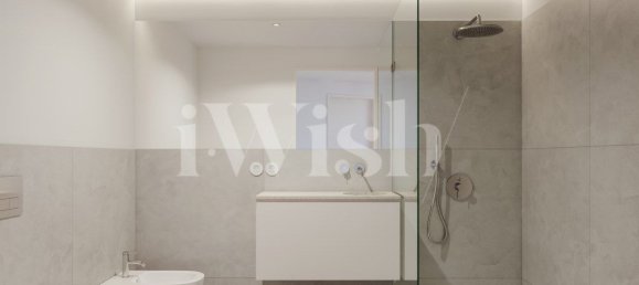 3 bedrooms Apartment in Porto, Portugal No. 260637 3