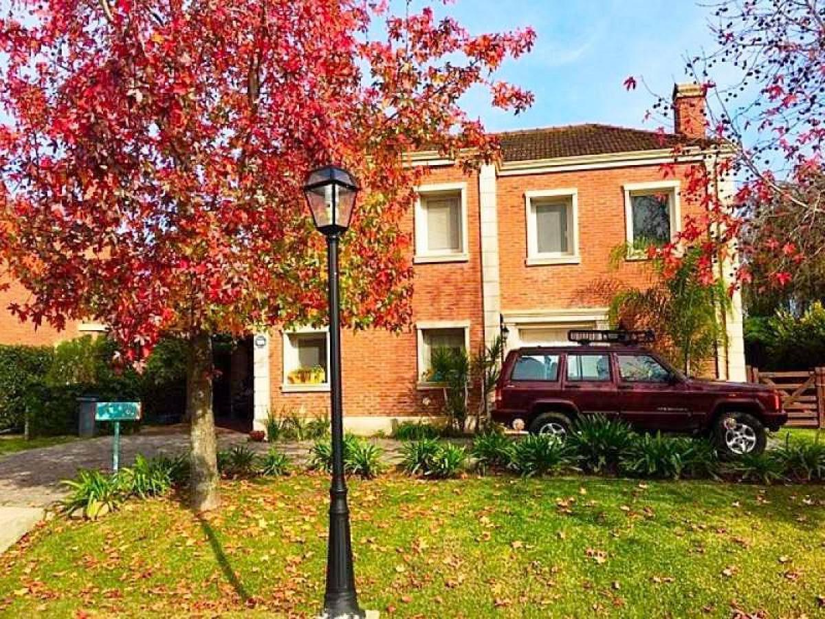 3 bedrooms House in Pilar, Argentina No. 83742