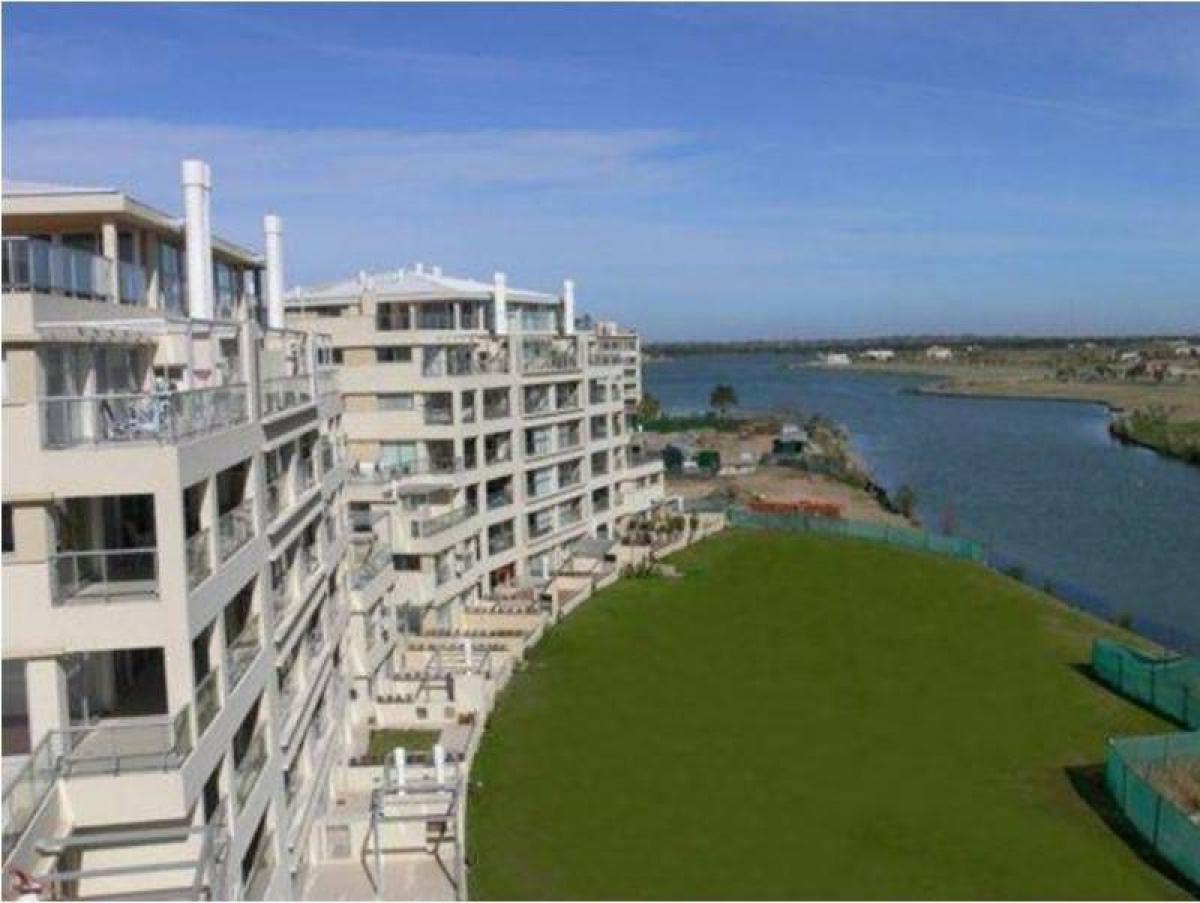 Studio in Tigre, Argentina No. 63827