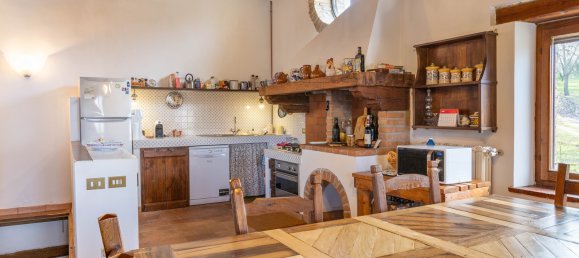 6 bedrooms House in Todi, Italy No. 67671 20