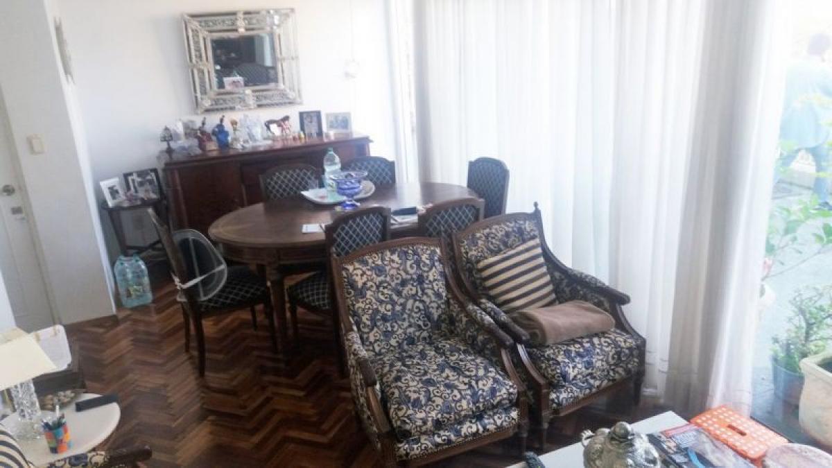 Estudio en Montevideo, Uruguay No. 9819