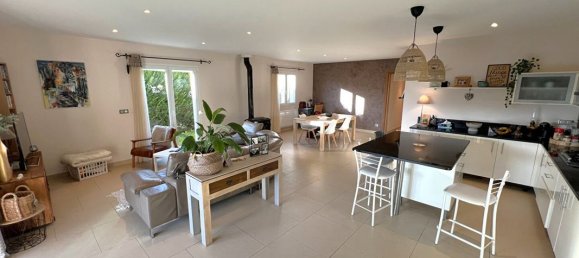 3 bedrooms Villa in Ain, France No. 339318 9