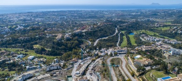 3 bedrooms Villa in Marbella, Spain No. 1385 11