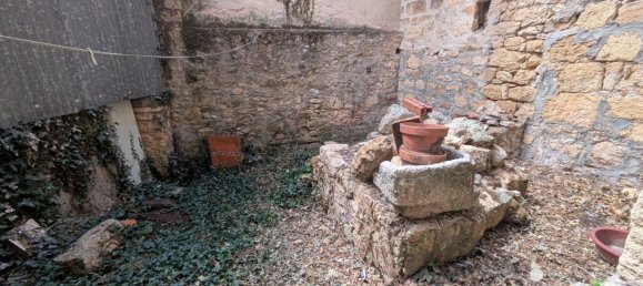 3 bedrooms House in Saint-Cyprien, France No. 320946 20