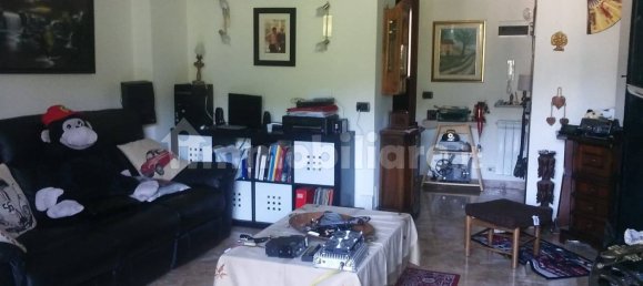 2 bedrooms Apartment in Genoa, Italy No. 371153 2